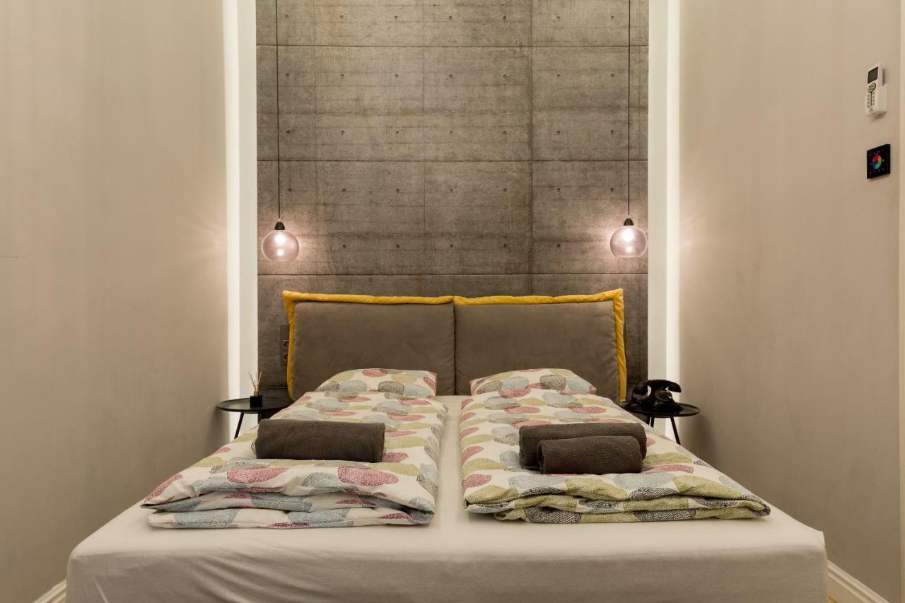 Luxury Twin 1-Bedroom In Kazinczy Street Budapest Exterior photo