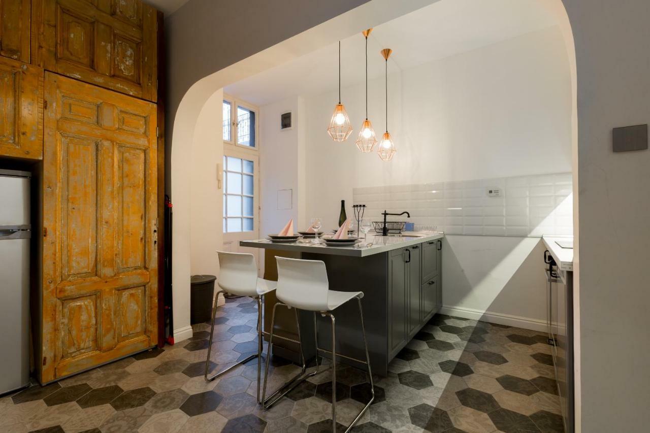 Luxury Twin 1-Bedroom In Kazinczy Street Budapest Exterior photo