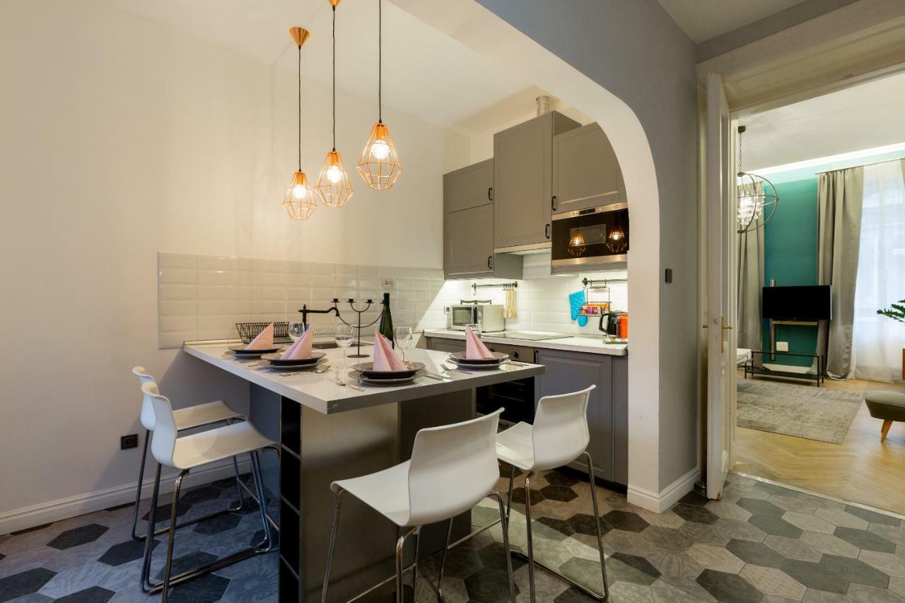 Luxury Twin 1-Bedroom In Kazinczy Street Budapest Exterior photo