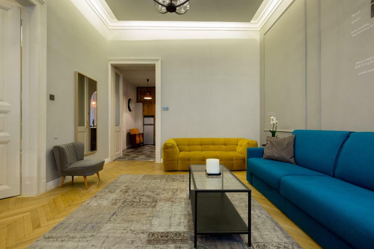 Luxury Twin 1-Bedroom In Kazinczy Street Budapest Exterior photo